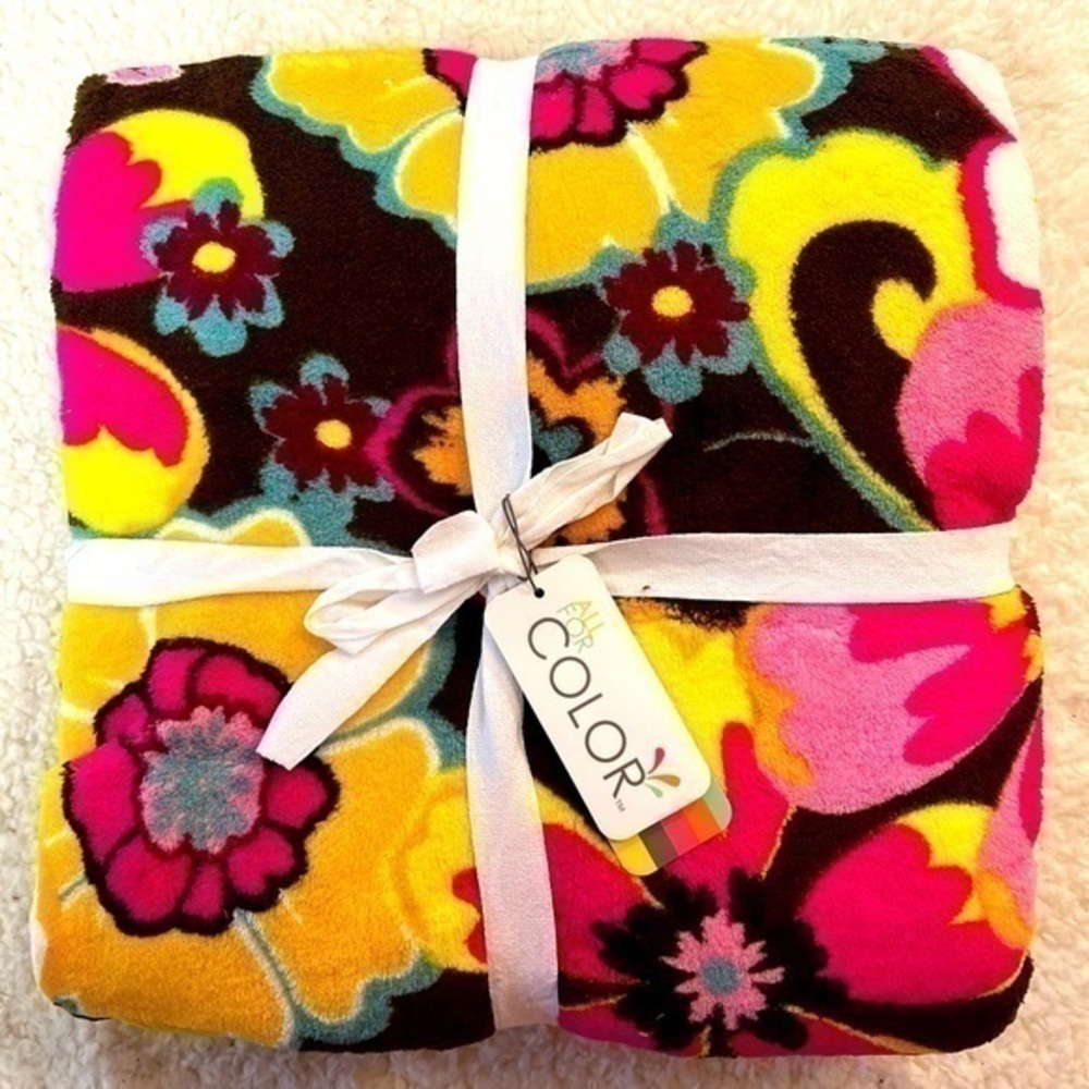 All For Color Floral Fleece Throw Blanket